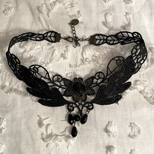 Black Choker